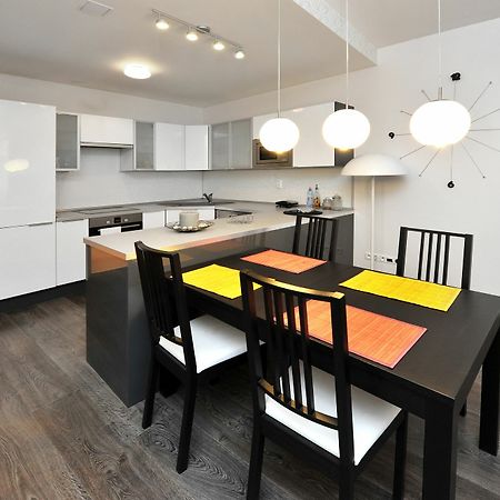Aplend City Laurinska 11 Bratysława Zewnętrze zdjęcie